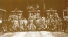 800px-Festa_del_1°_maggio_nel_deposito_Canazza_di_Legnano_della_tranvia_Milano-Gallarate_(1946)